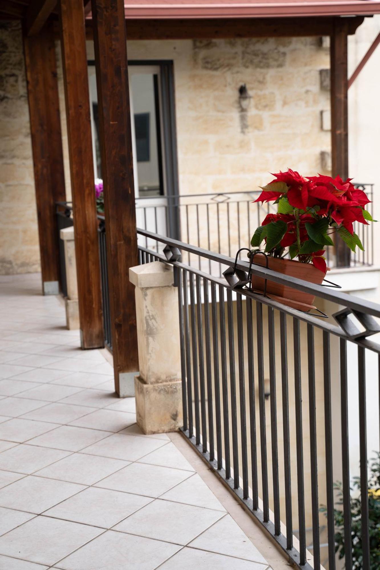 Victoria Apt - Historical Centre Lecce Ngoại thất bức ảnh